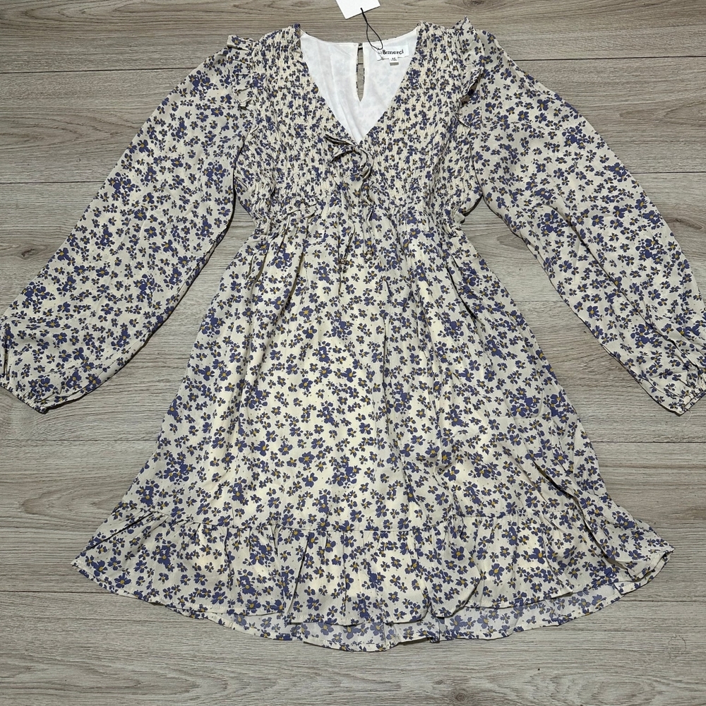 LAST CHANCE Floral Long Sleeve Dress